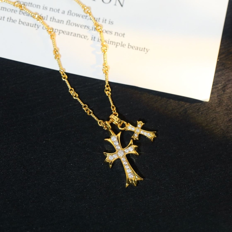 Ch**me He**ts necklaces